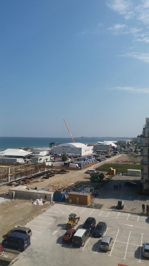 Frontal View By Twin Residence مامايا المظهر الخارجي الصورة