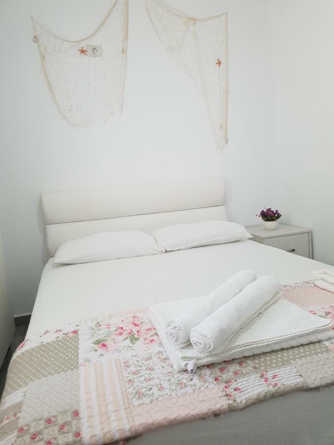 Frontal View By Twin Residence مامايا المظهر الخارجي الصورة